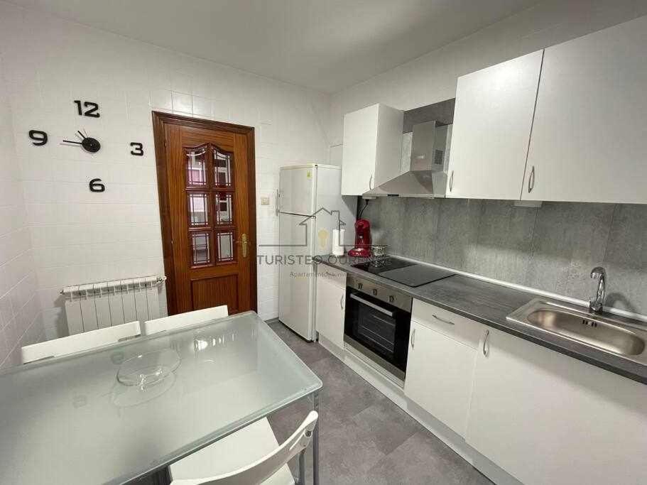 Appartamento O Cuarto De Abastos Ourense Esterno foto